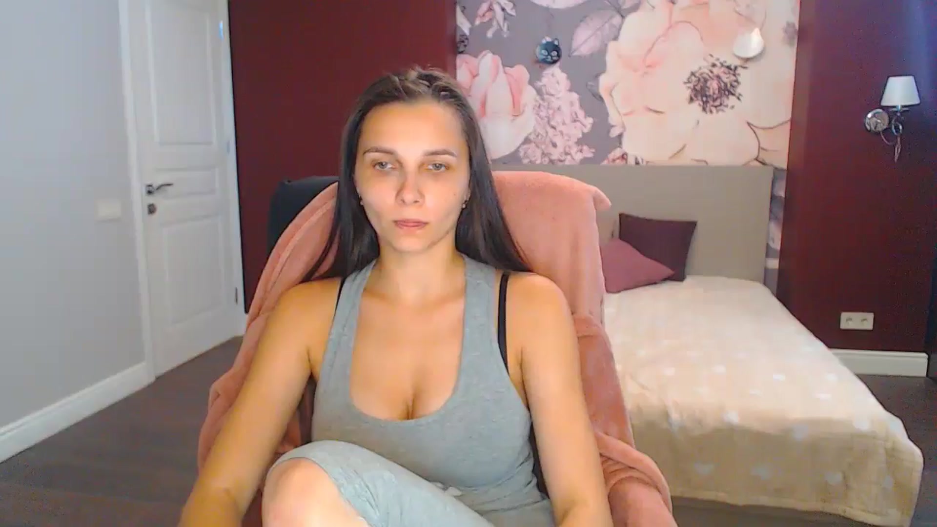 Gallery image thumbnail from Karina_Mils's myfreecams stream on, 08/22/2024, 11:13 image 1 of 20
