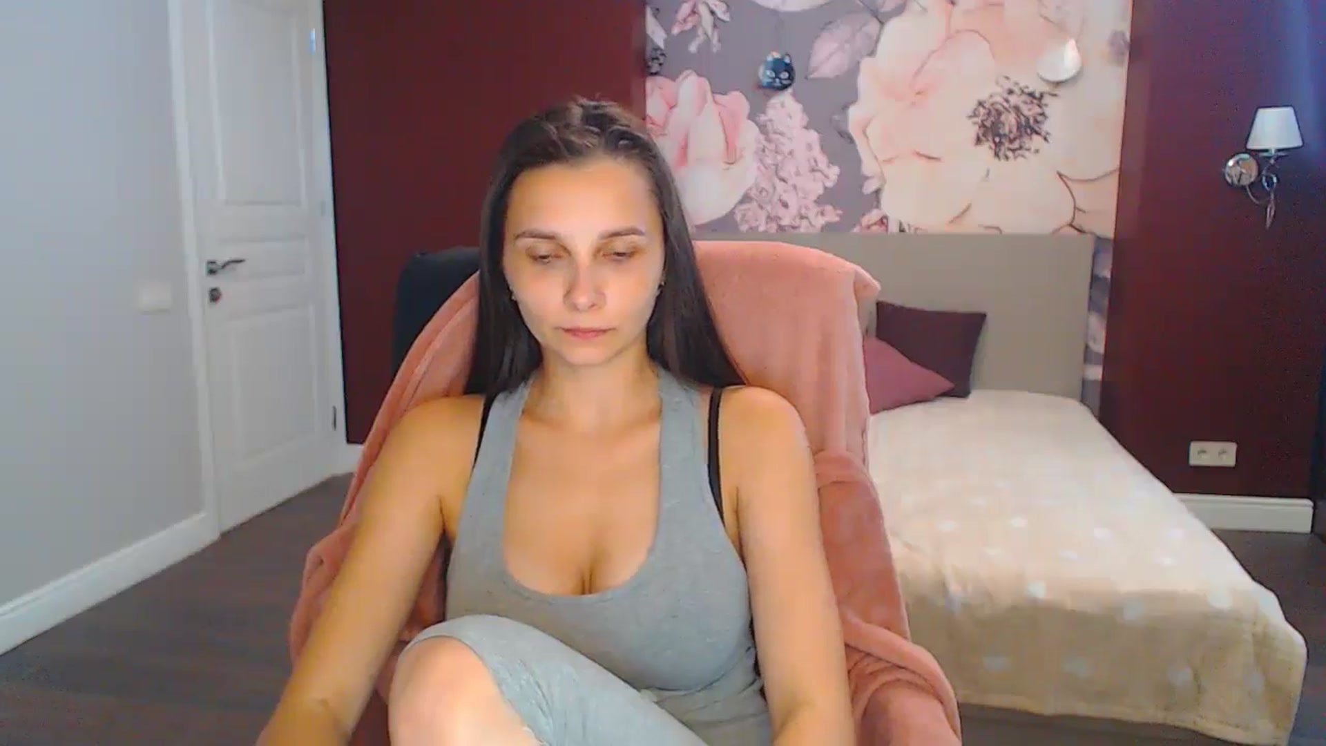 Gallery image thumbnail from Karina_Mils's myfreecams stream on, 08/22/2024, 11:13 image 5 of 20