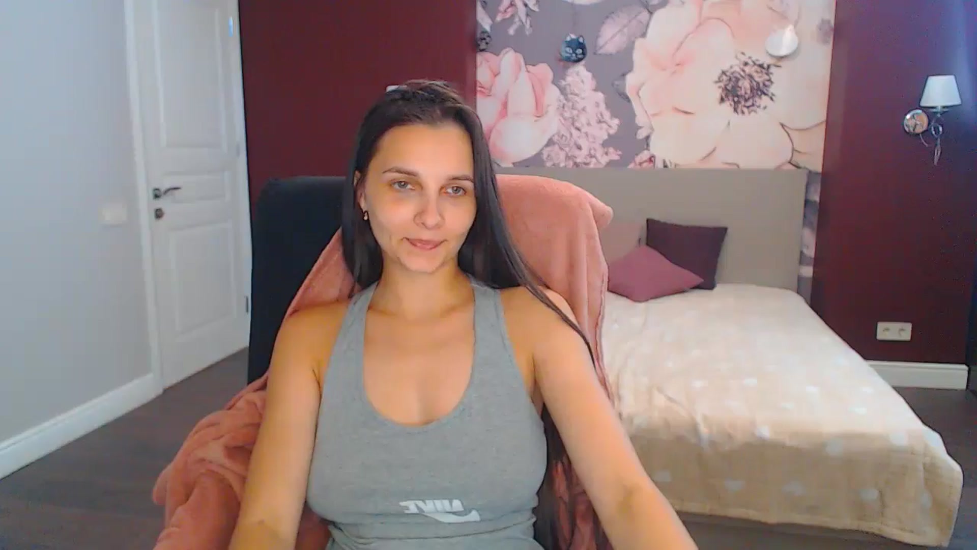 Gallery image thumbnail from Karina_Mils's myfreecams stream on, 08/22/2024, 11:13 image 17 of 20