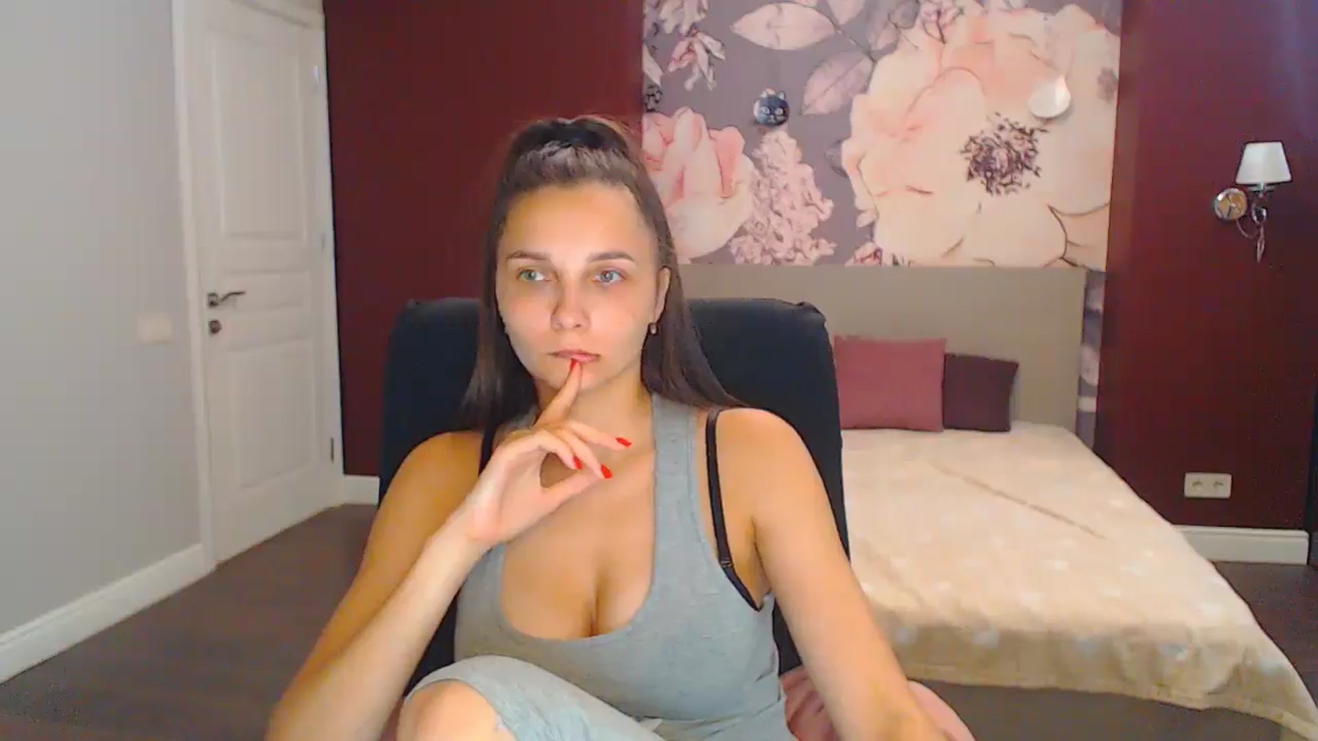 Gallery image thumbnail from Karina_Mils's myfreecams stream on, 08/23/2024, 15:26 image 20 of 20