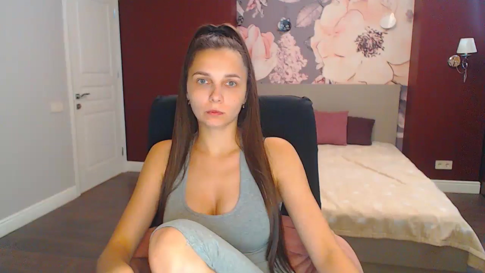 Gallery image thumbnail from Karina_Mils's myfreecams stream on, 08/23/2024, 15:26 image 5 of 20