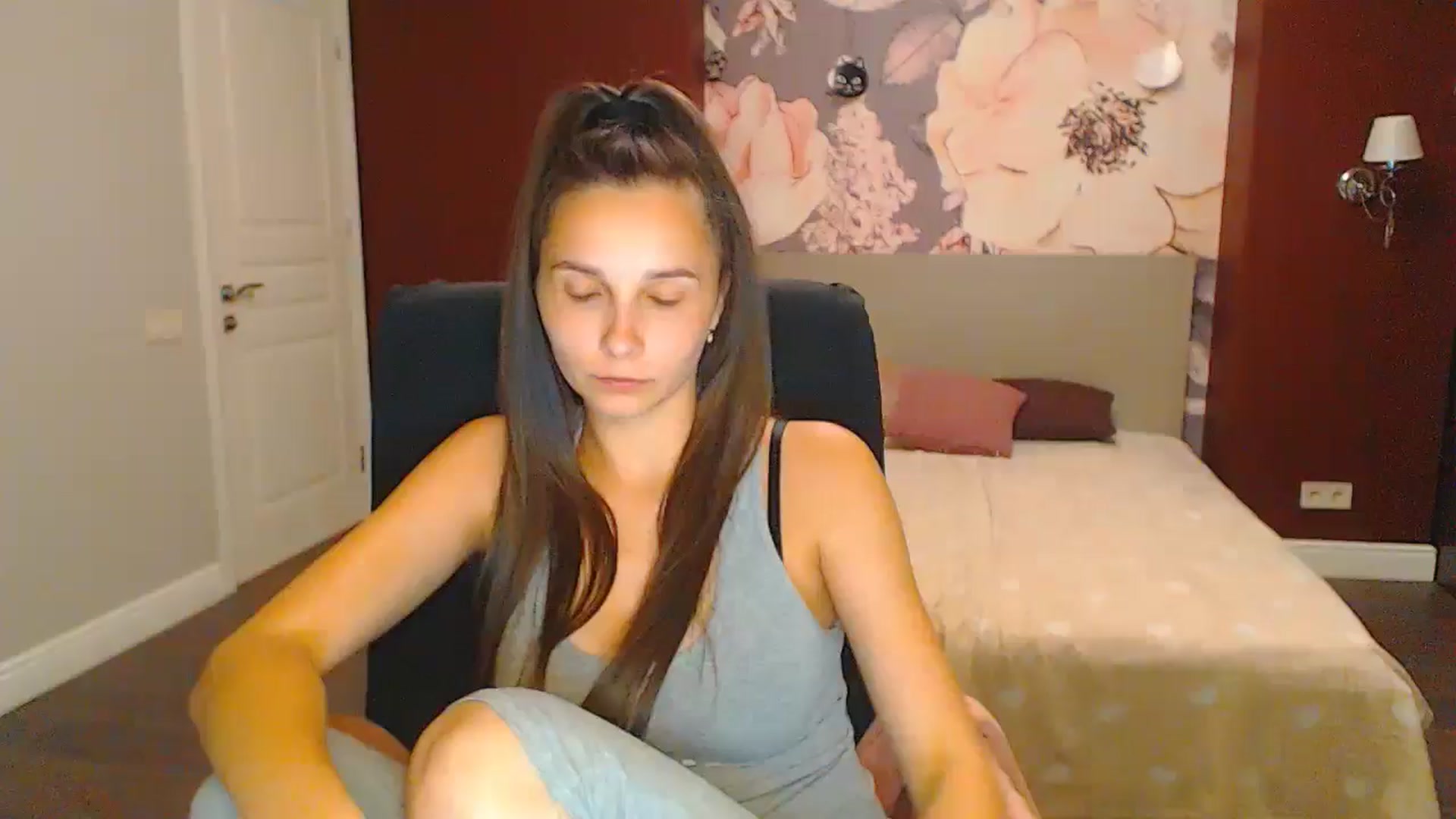 Gallery image thumbnail from Karina_Mils's myfreecams stream on, 08/23/2024, 19:16 image 1 of 20