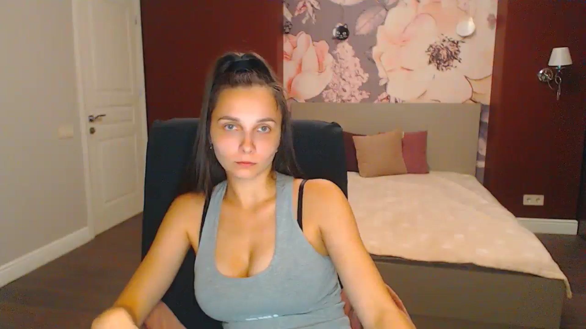 Gallery image thumbnail from Karina_Mils's myfreecams stream on, 08/24/2024, 17:21 image 11 of 20