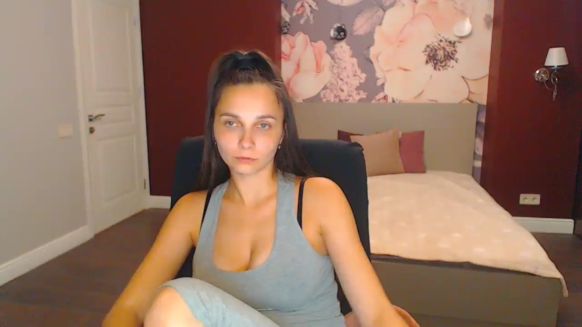 Gallery image thumbnail from Karina_Mils's myfreecams stream on, 08/24/2024, 17:21 image 2 of 20