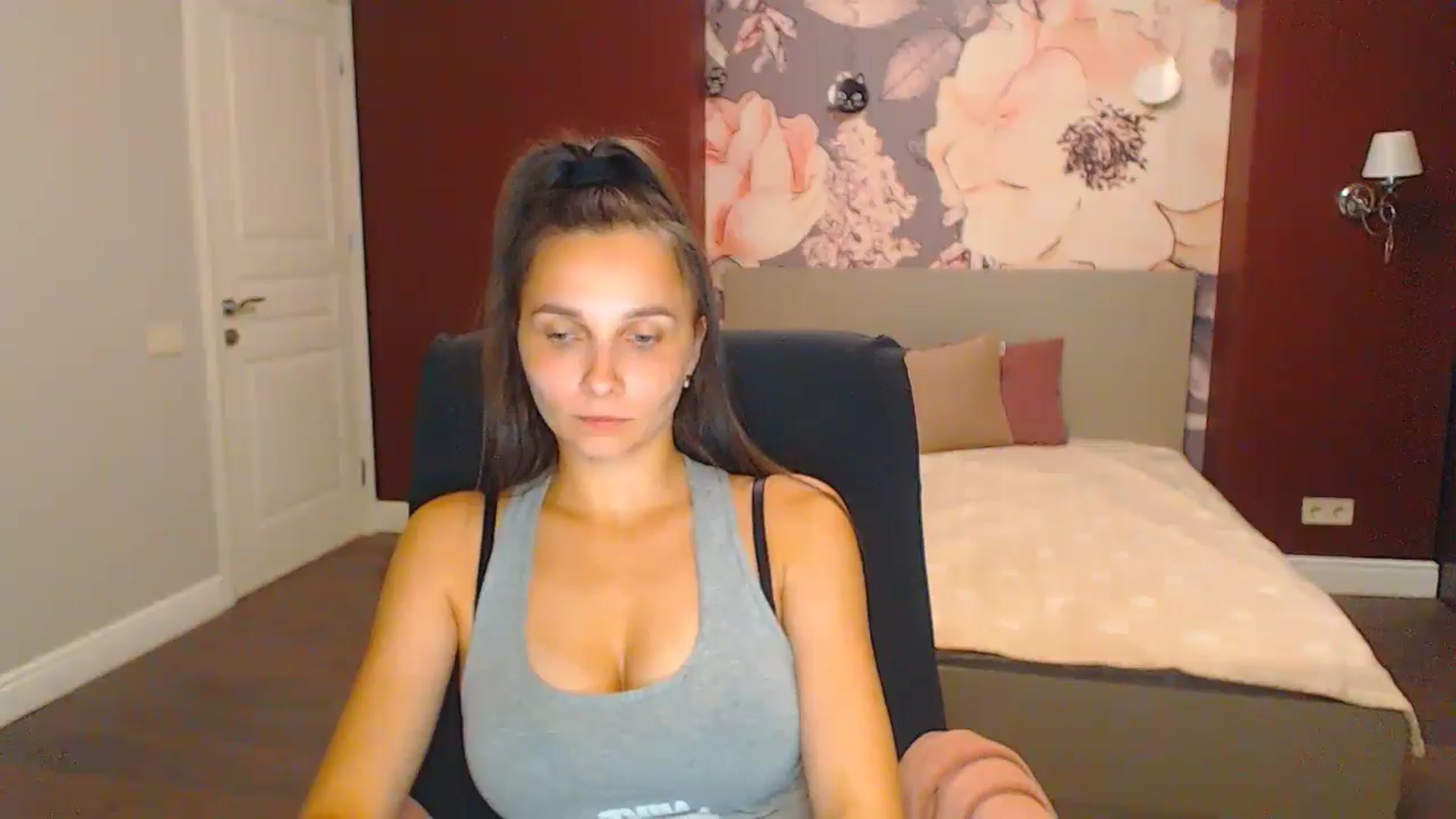 Gallery image thumbnail from Karina_Mils's myfreecams stream on, 08/24/2024, 18:46 image 20 of 20