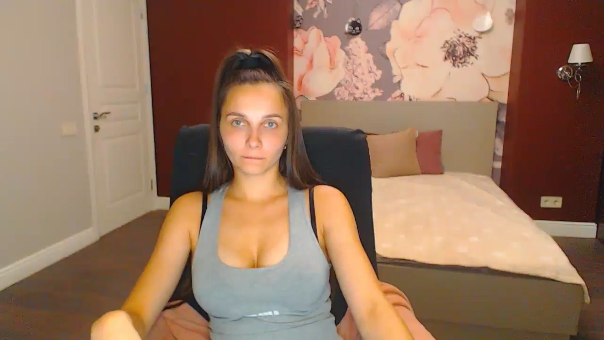 Gallery image thumbnail from Karina_Mils's myfreecams stream on, 08/24/2024, 18:46 image 7 of 20