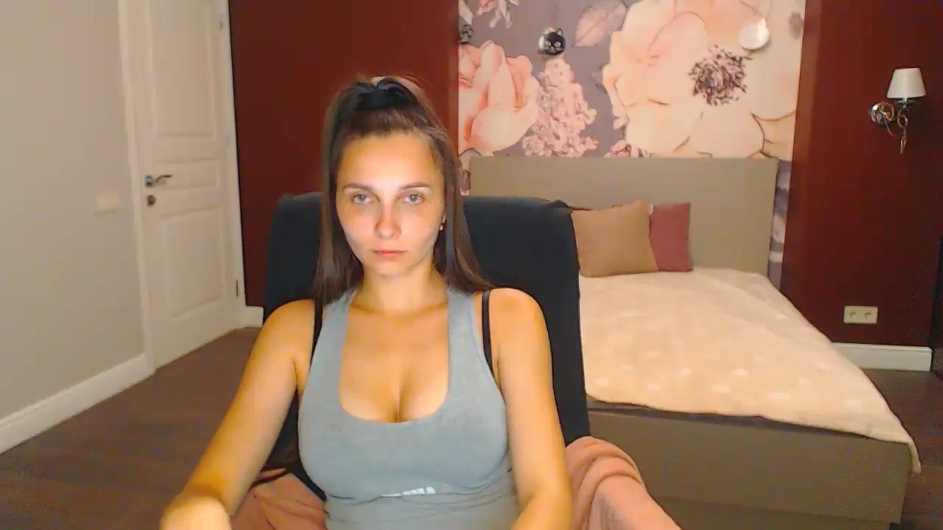 Gallery image thumbnail from Karina_Mils's myfreecams stream on, 08/24/2024, 18:46 image 8 of 20