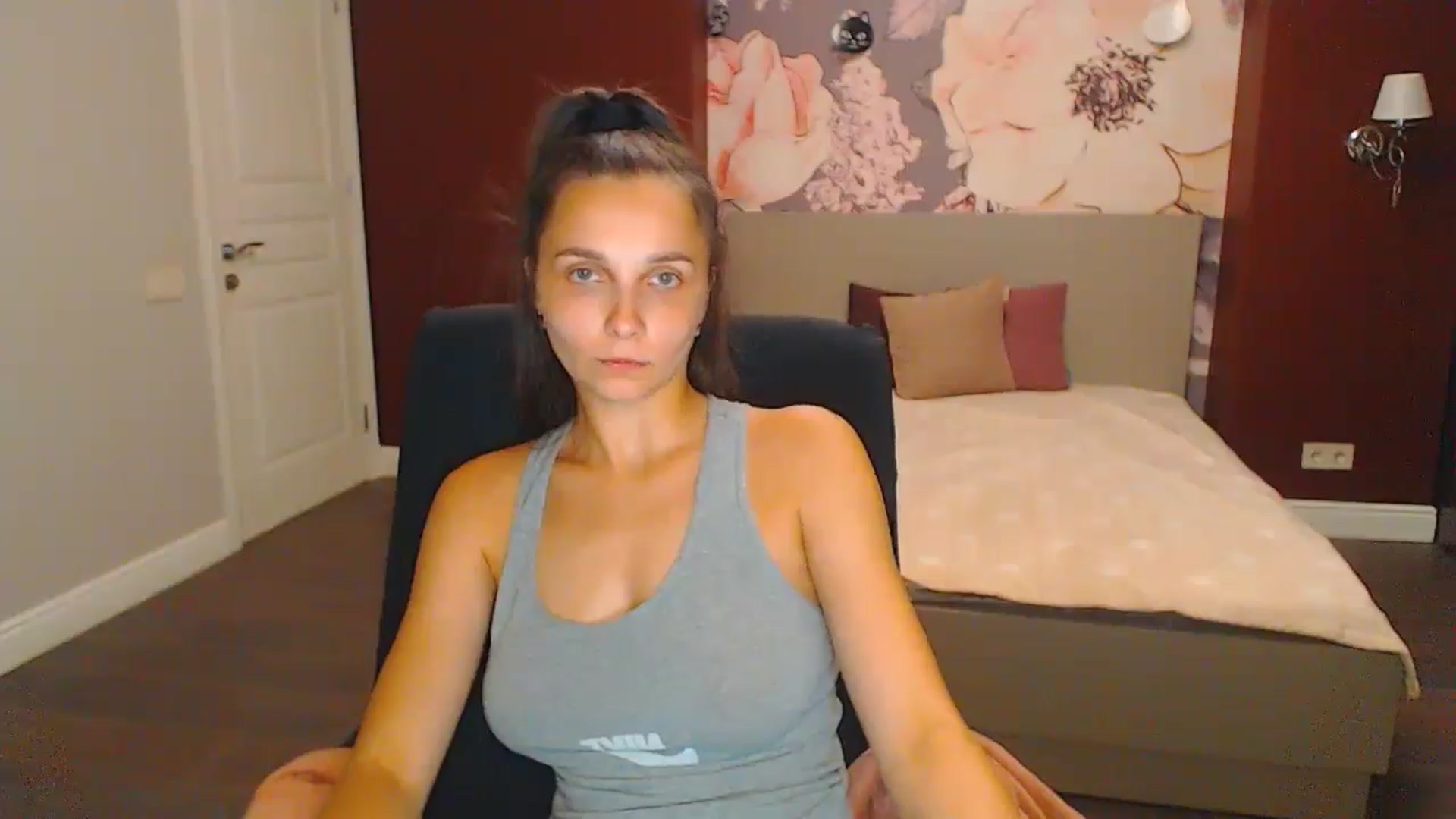 Gallery image thumbnail from Karina_Mils's myfreecams stream on, 08/24/2024, 19:34 image 18 of 20