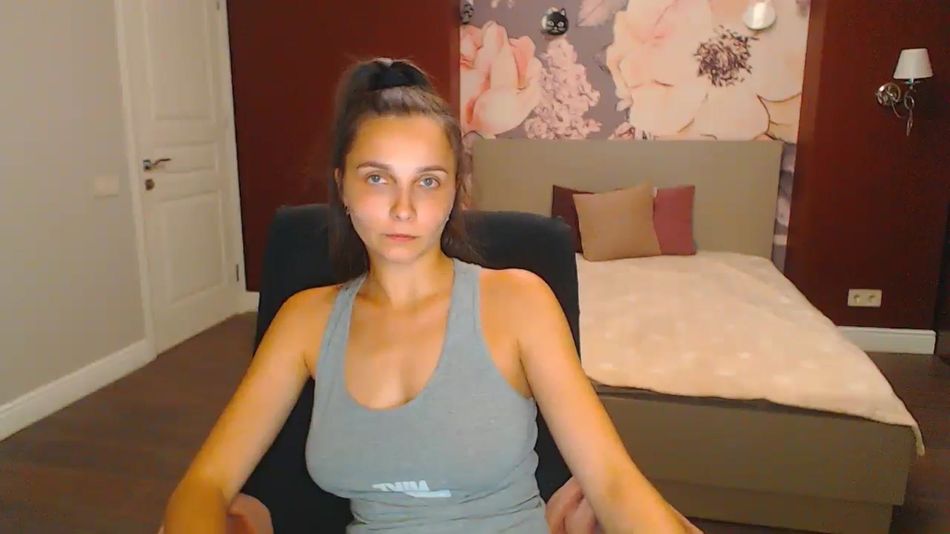 Gallery image thumbnail from Karina_Mils's myfreecams stream on, 08/24/2024, 19:34 image 8 of 20