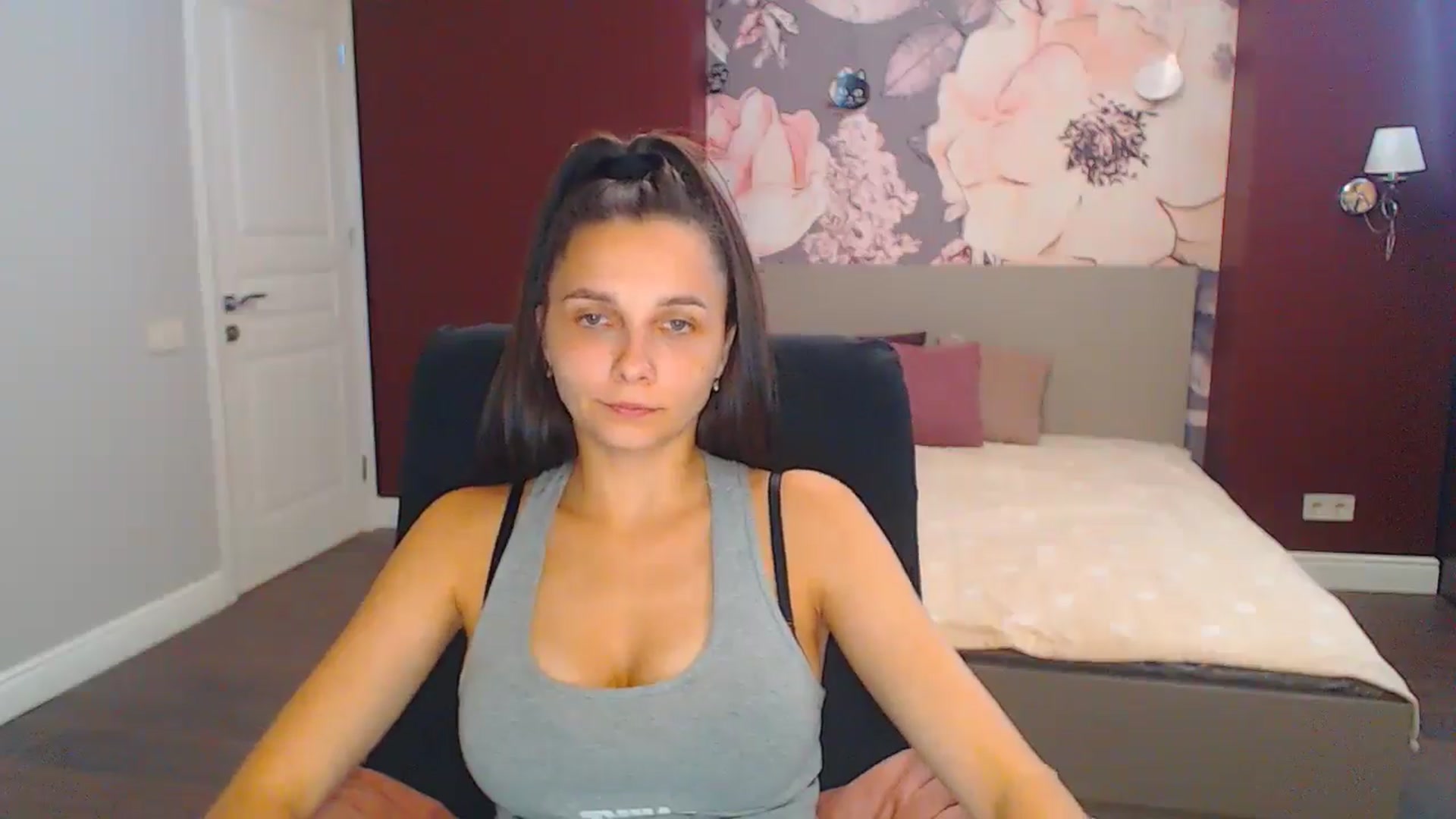 Gallery image thumbnail from Karina_Mils's myfreecams stream on, 08/25/2024, 14:02 image 17 of 20
