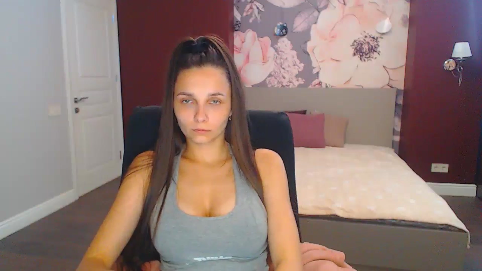 Gallery image thumbnail from Karina_Mils's myfreecams stream on, 08/25/2024, 14:02 image 2 of 20
