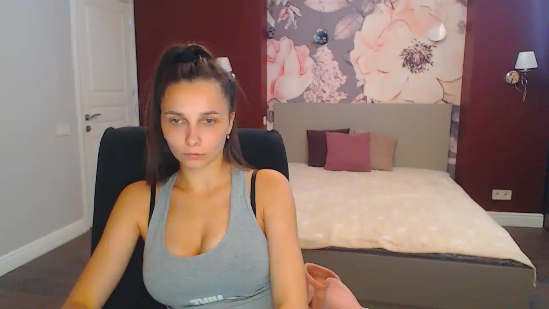 Gallery image thumbnail from Karina_Mils's myfreecams stream on, 08/25/2024, 14:47 image 11 of 20