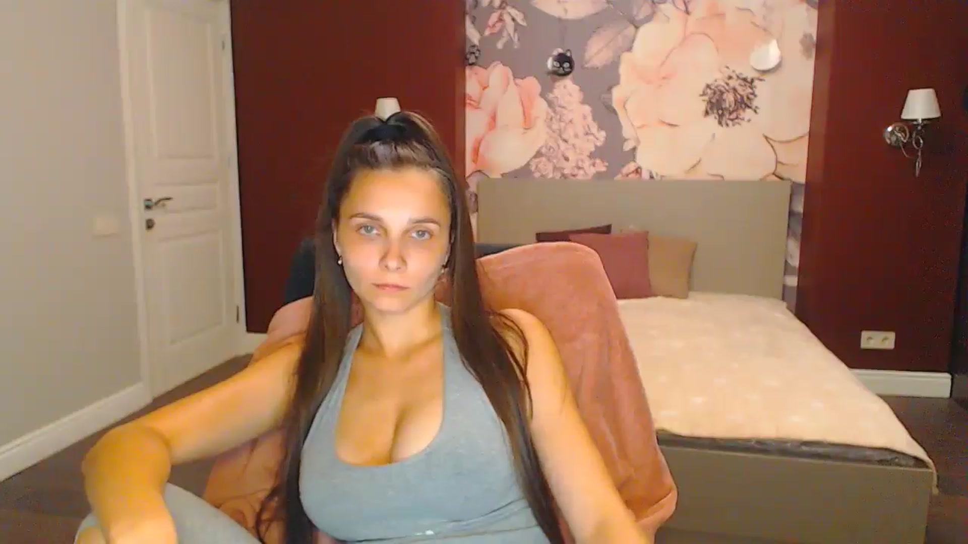 Gallery image thumbnail from Karina_Mils's myfreecams stream on, 08/25/2024, 18:28 image 19 of 20