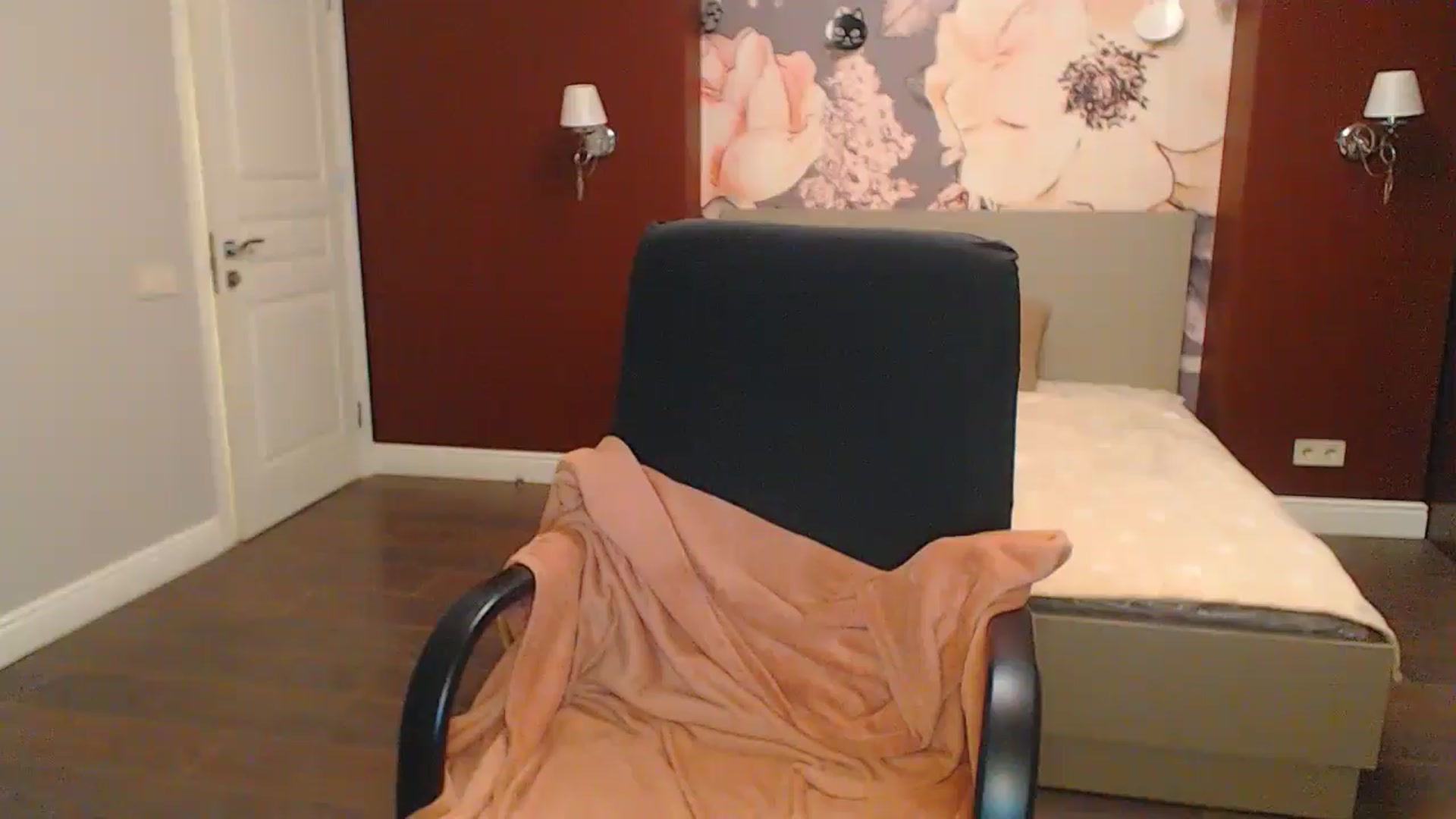 Gallery image thumbnail from Karina_Mils's myfreecams stream on, 08/25/2024, 18:51 image 13 of 20