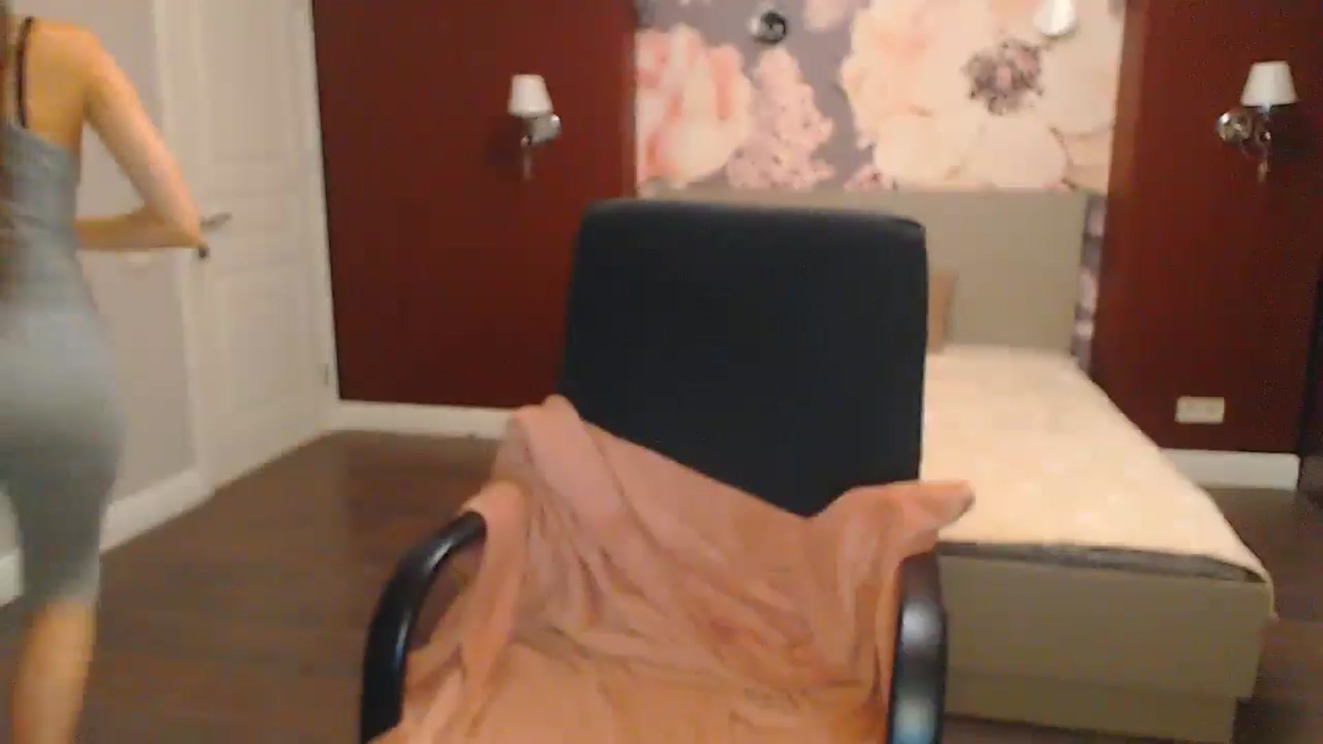 Gallery image thumbnail from Karina_Mils's myfreecams stream on, 08/25/2024, 18:51 image 11 of 20