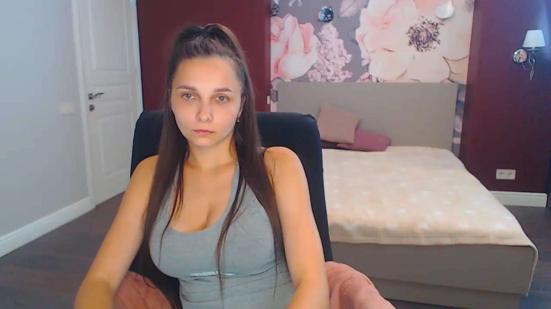 Gallery image thumbnail from Karina_Mils's myfreecams stream on, 08/26/2024, 11:21 image 15 of 20