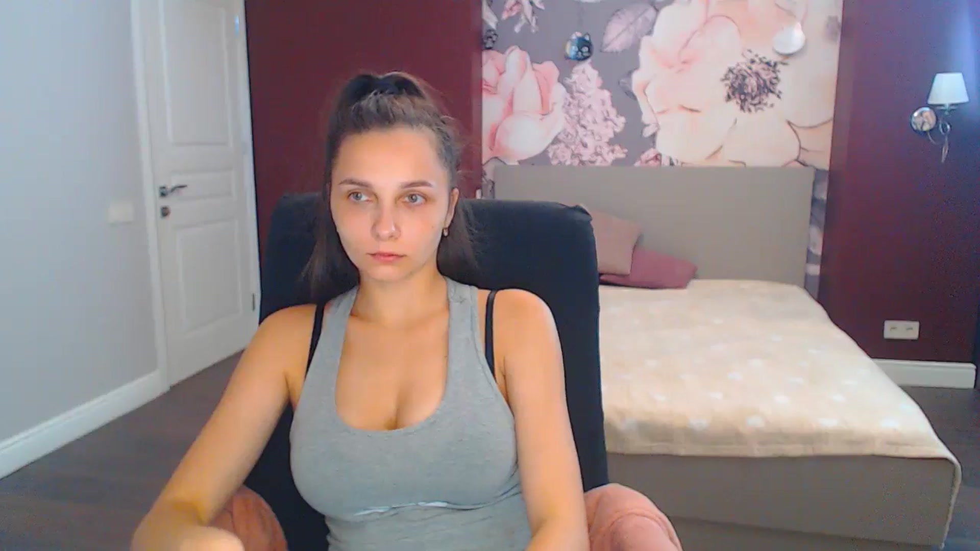 Gallery image thumbnail from Karina_Mils's myfreecams stream on, 08/26/2024, 11:47 image 13 of 20