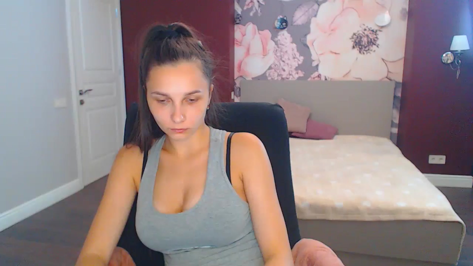 Gallery image thumbnail from Karina_Mils's myfreecams stream on, 08/26/2024, 11:47 image 16 of 20