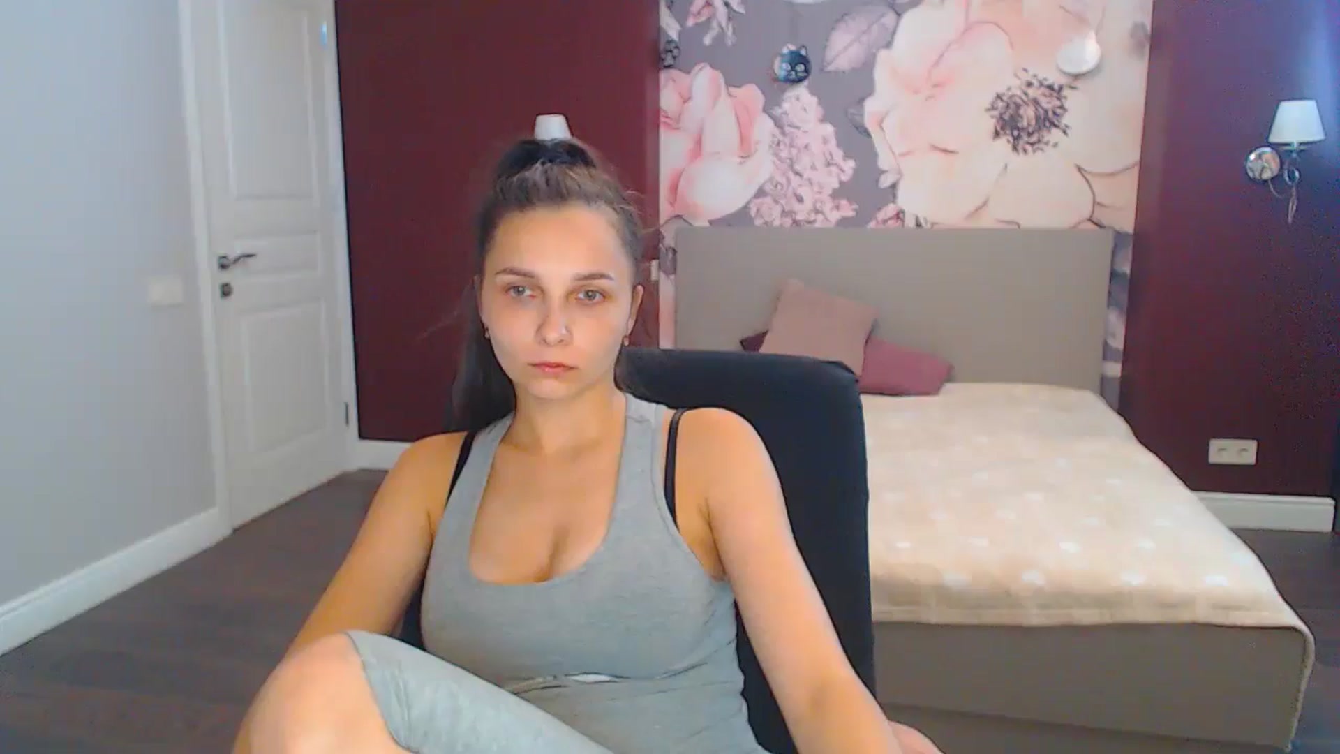 Gallery image thumbnail from Karina_Mils's myfreecams stream on, 08/26/2024, 11:47 image 4 of 20