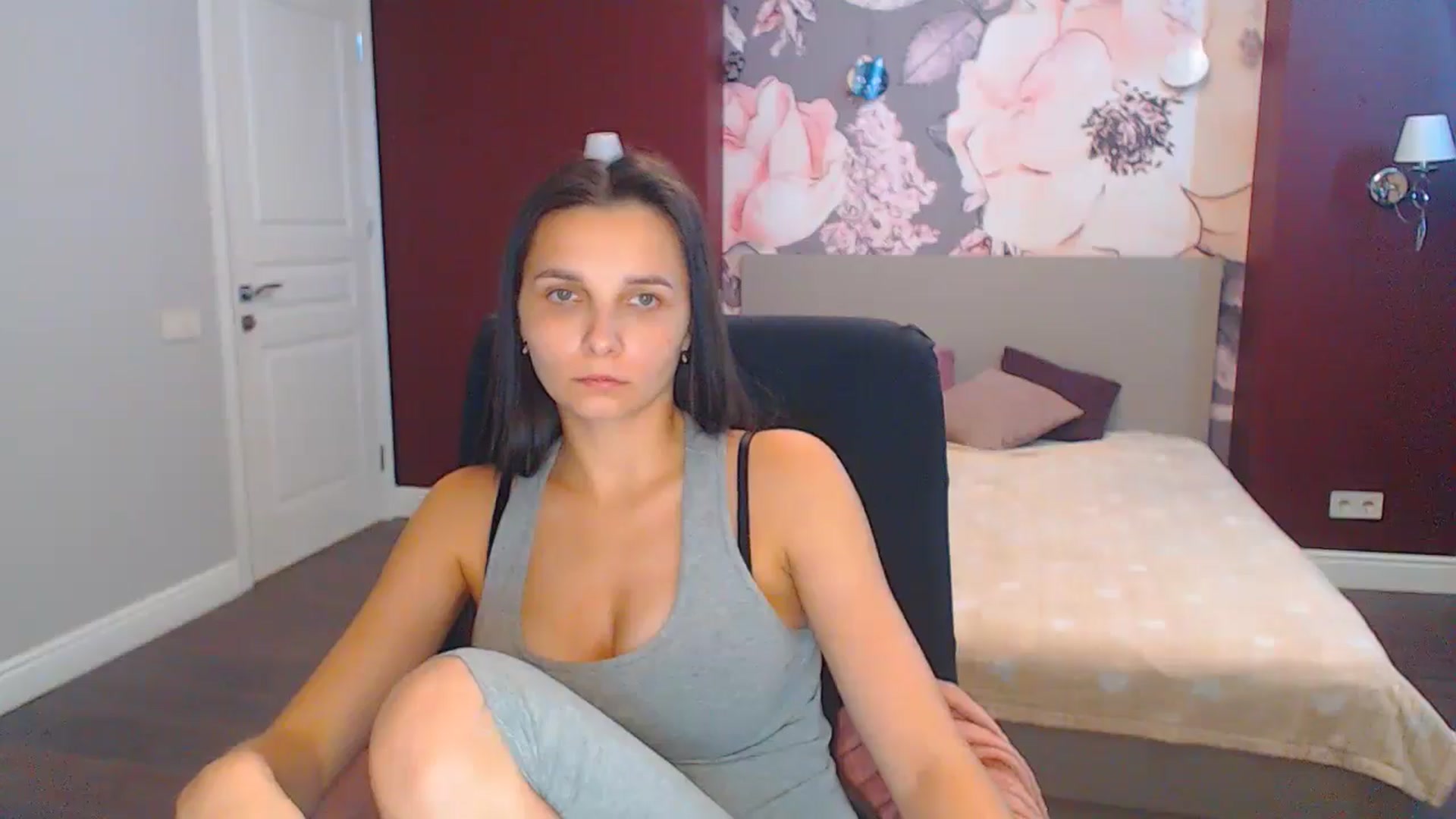 Gallery image thumbnail from Karina_Mils's myfreecams stream on, 08/29/2024, 10:00 image 4 of 20
