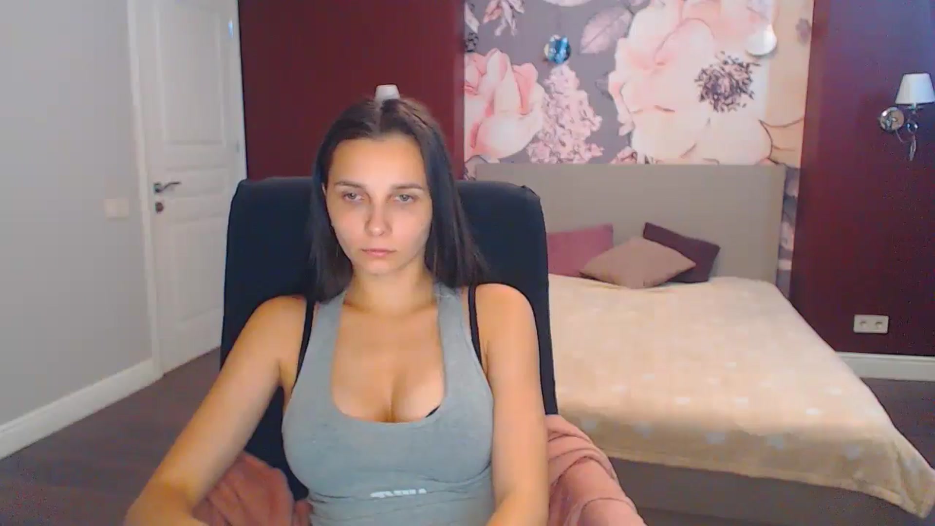 Gallery image thumbnail from Karina_Mils's myfreecams stream on, 08/29/2024, 10:00 image 16 of 20