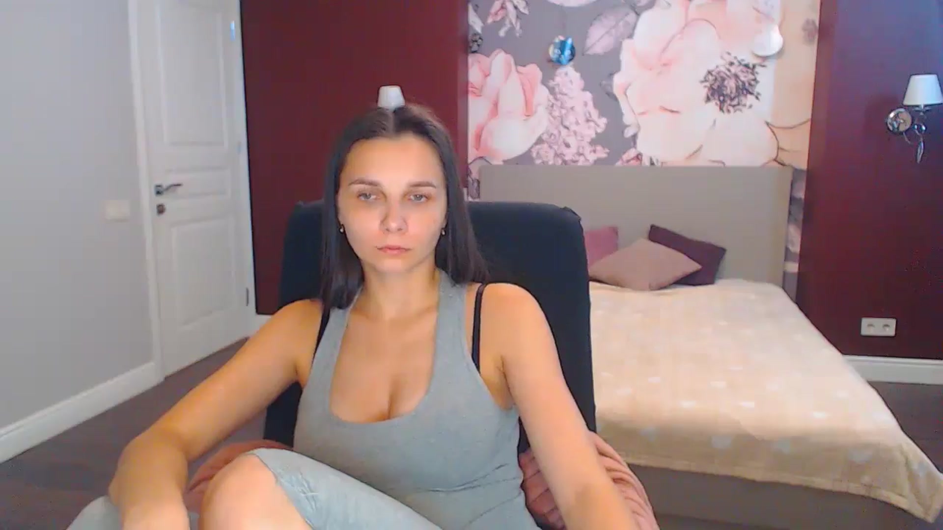 Gallery image thumbnail from Karina_Mils's myfreecams stream on, 08/29/2024, 10:00 image 6 of 20