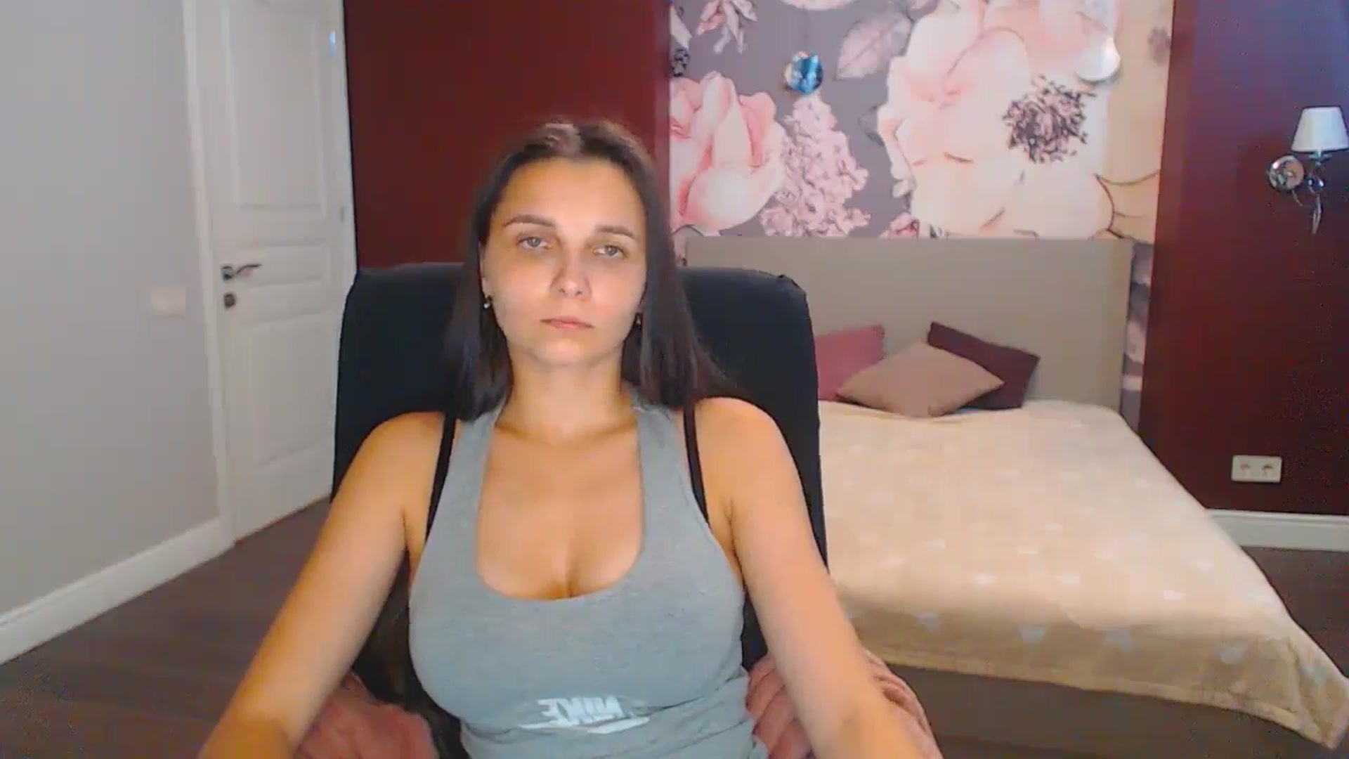Gallery image thumbnail from Karina_Mils's myfreecams stream on, 08/29/2024, 10:00 image 19 of 20