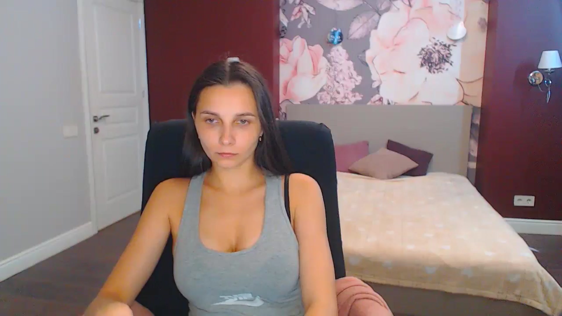 Gallery image thumbnail from Karina_Mils's myfreecams stream on, 08/29/2024, 11:08 image 3 of 20