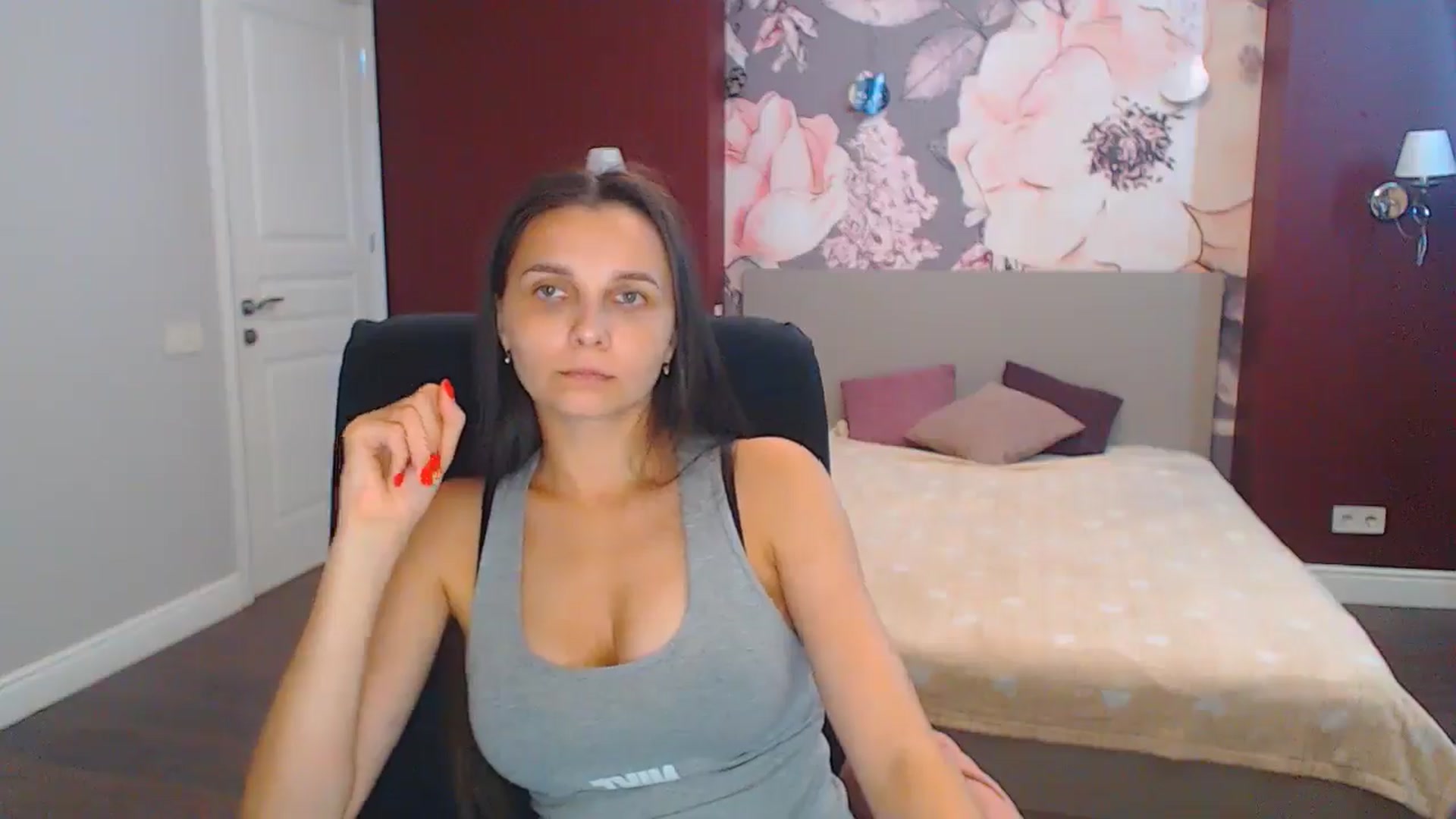 Gallery image thumbnail from Karina_Mils's myfreecams stream on, 08/29/2024, 11:08 image 18 of 20