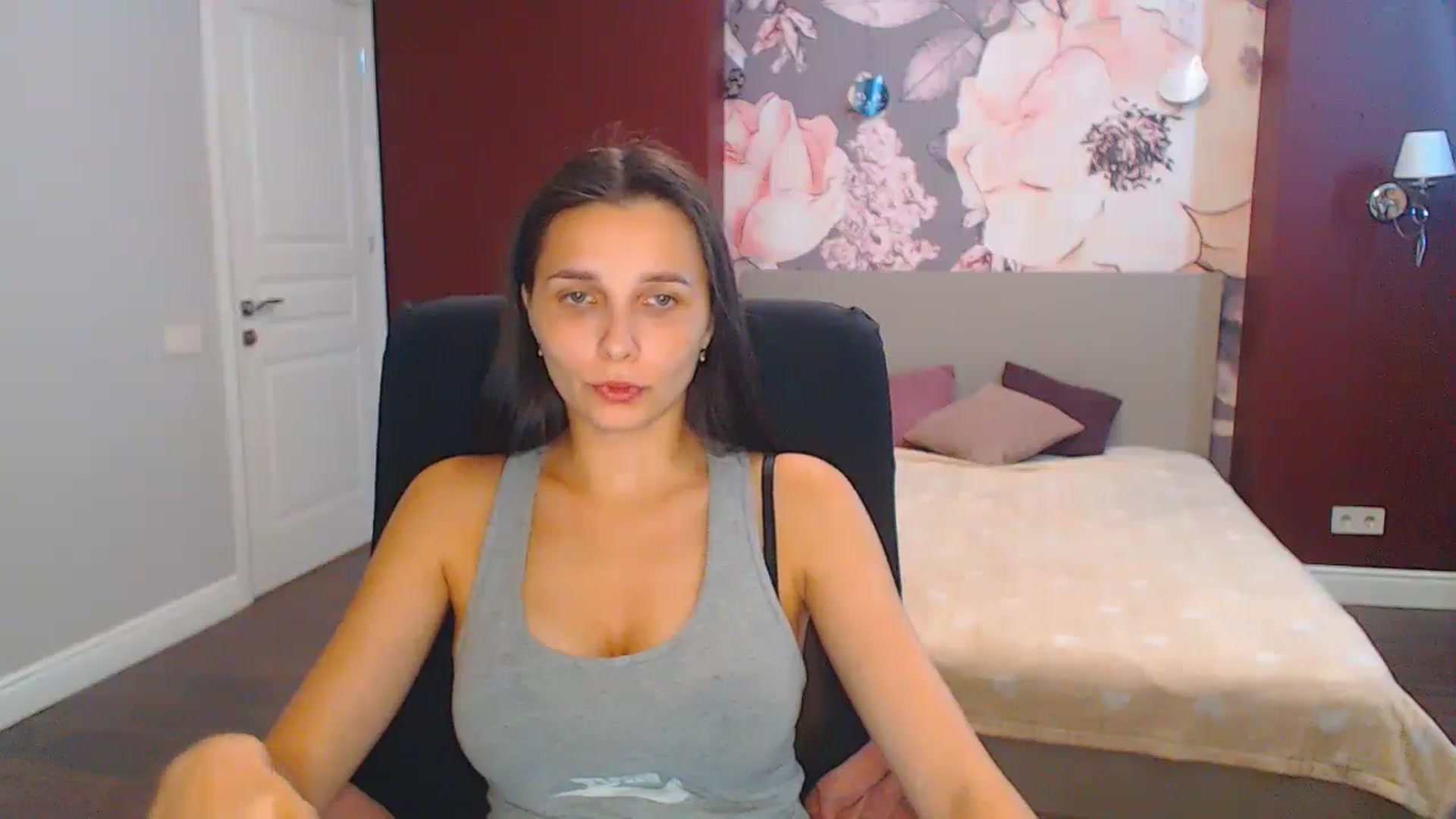 Gallery image thumbnail from Karina_Mils's myfreecams stream on, 08/29/2024, 11:08 image 4 of 20