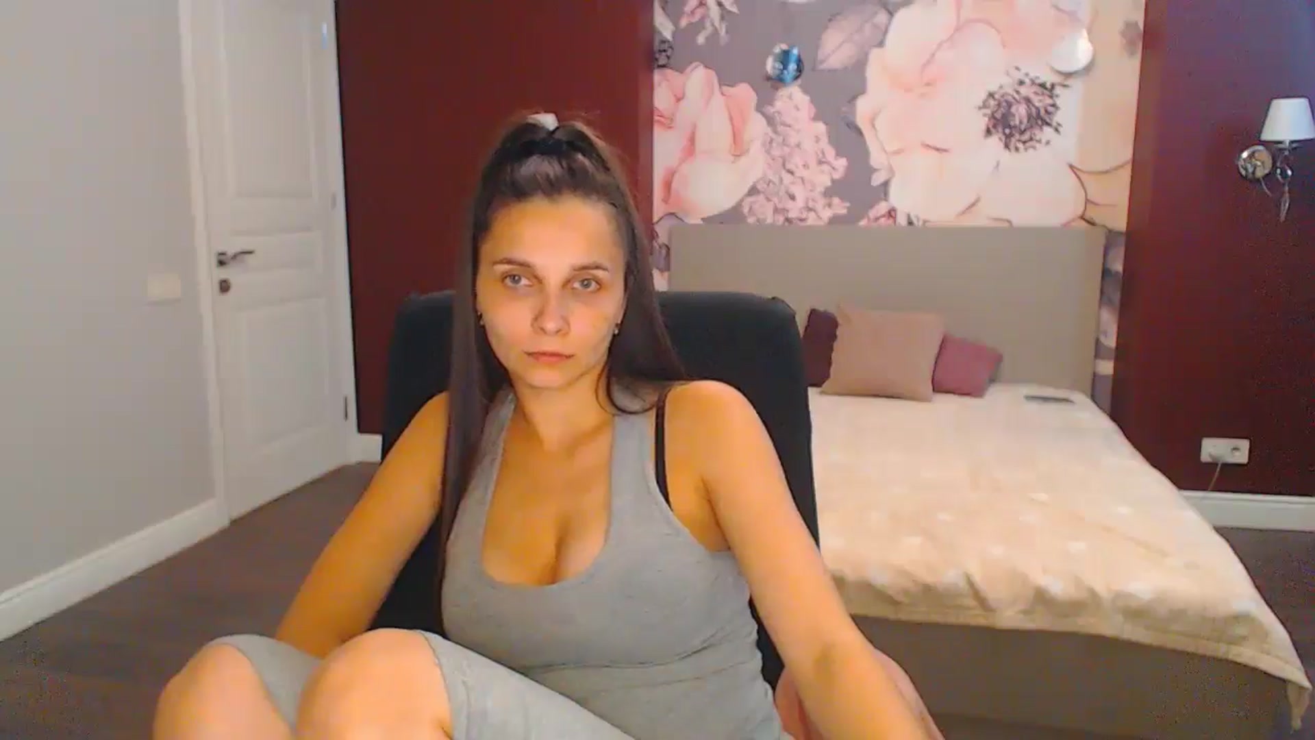 Gallery image thumbnail from Karina_Mils's myfreecams stream on, 08/30/2024, 14:51 image 12 of 20