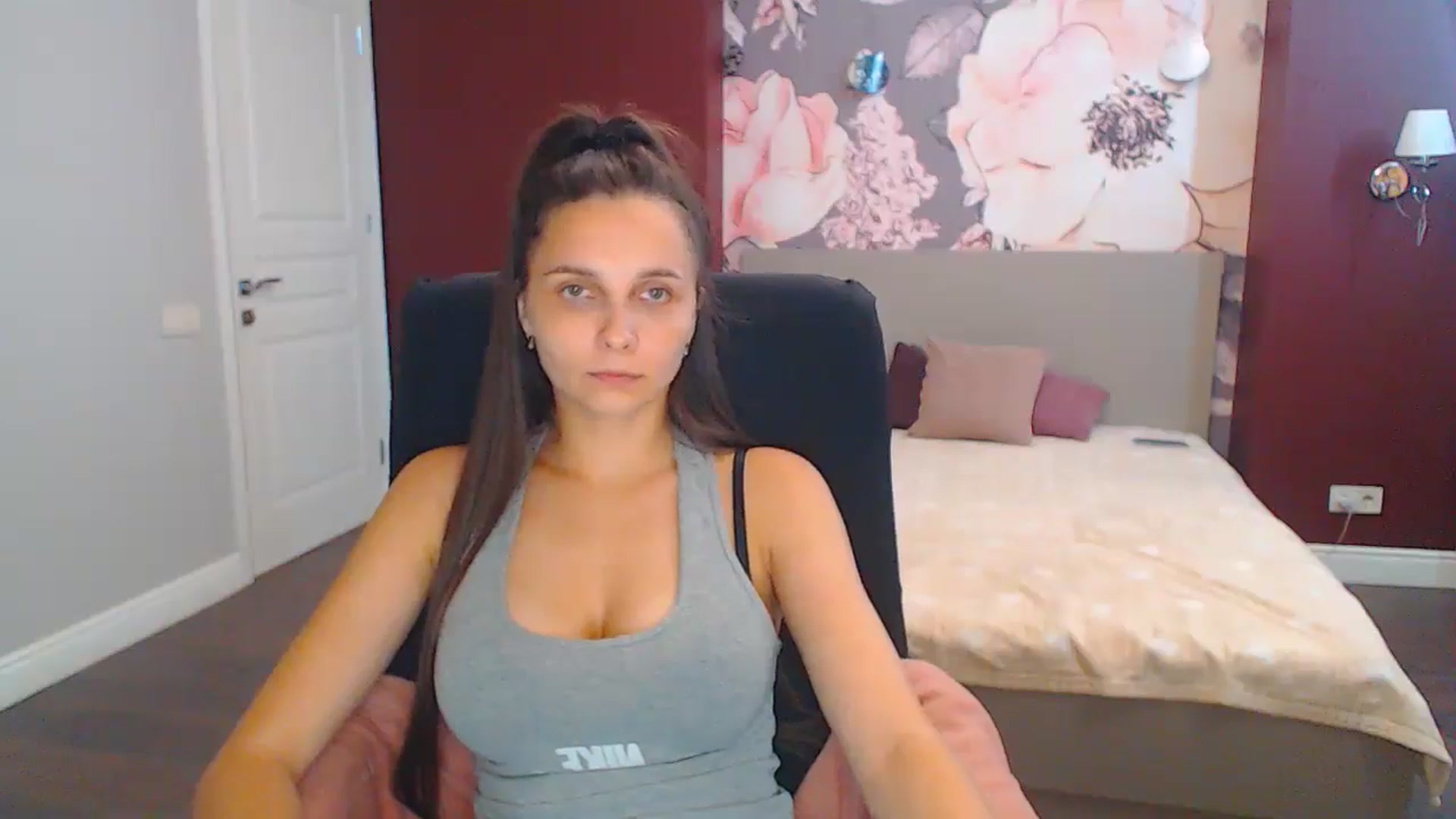 Gallery image thumbnail from Karina_Mils's myfreecams stream on, 08/30/2024, 14:51 image 8 of 20