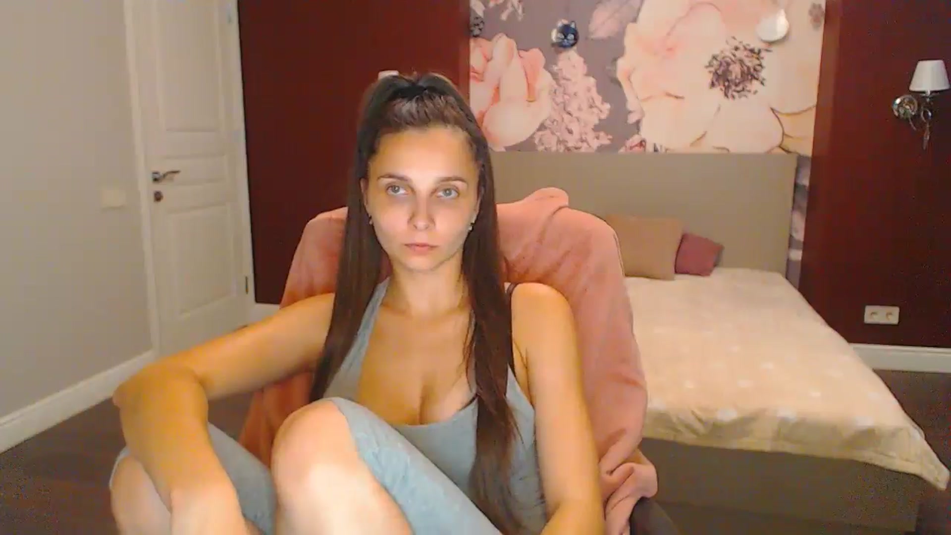 Gallery image thumbnail from Karina_Mils's myfreecams stream on, 08/30/2024, 16:08 image 9 of 20