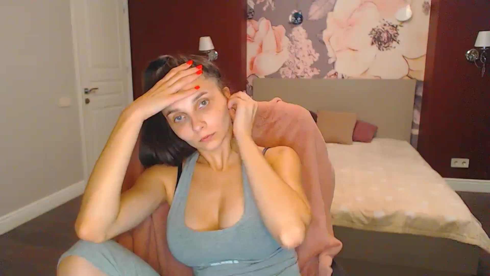 Gallery image thumbnail from Karina_Mils's myfreecams stream on, 08/30/2024, 16:08 image 4 of 20