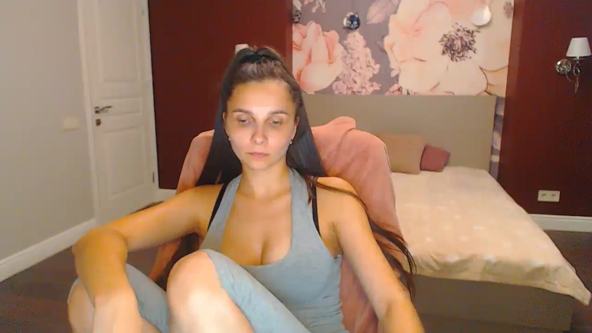 Gallery image thumbnail from Karina_Mils's myfreecams stream on, 08/30/2024, 16:08 image 18 of 20