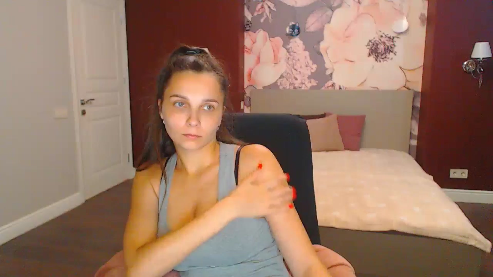 Gallery image thumbnail from Karina_Mils's myfreecams stream on, 08/31/2024, 15:18 image 3 of 20