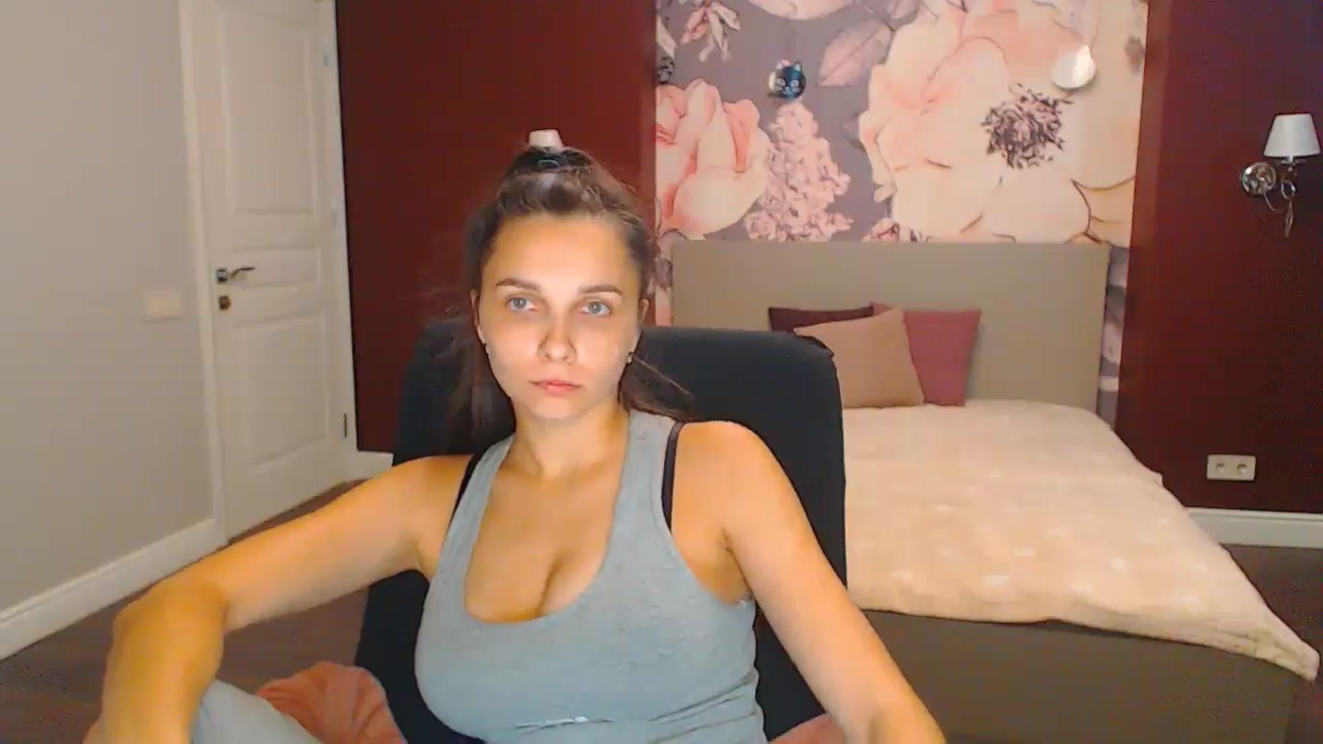Gallery image thumbnail from Karina_Mils's myfreecams stream on, 08/31/2024, 15:18 image 19 of 20