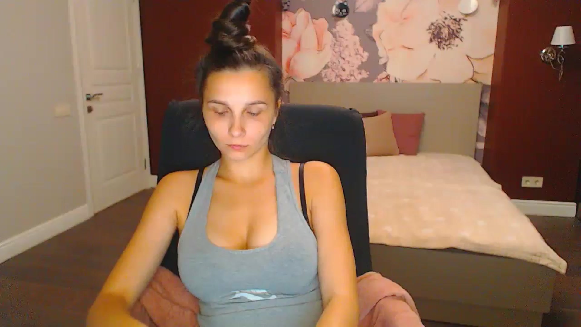 Gallery image thumbnail from Karina_Mils's myfreecams stream on, 08/31/2024, 16:18 image 20 of 20