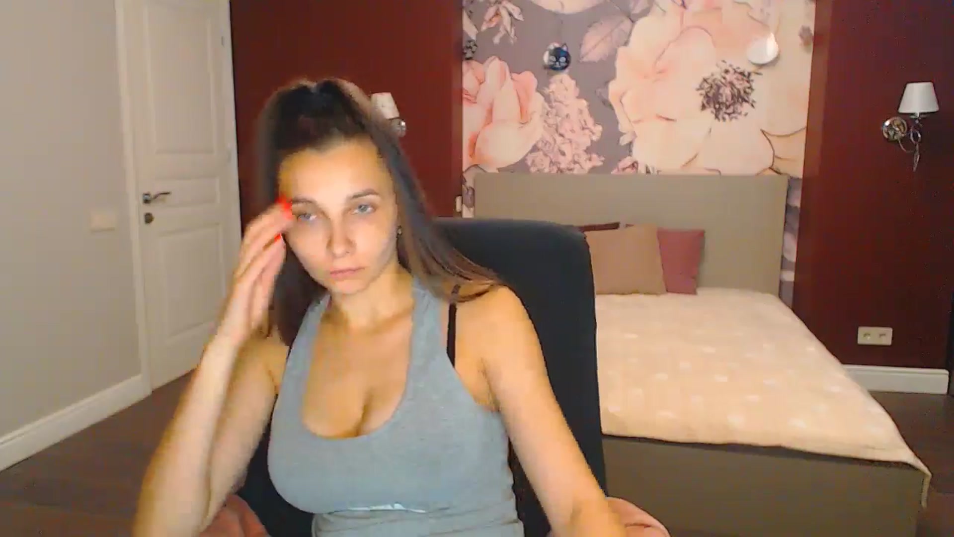 Gallery image thumbnail from Karina_Mils's myfreecams stream on, 09/01/2024, 17:27 image 2 of 20