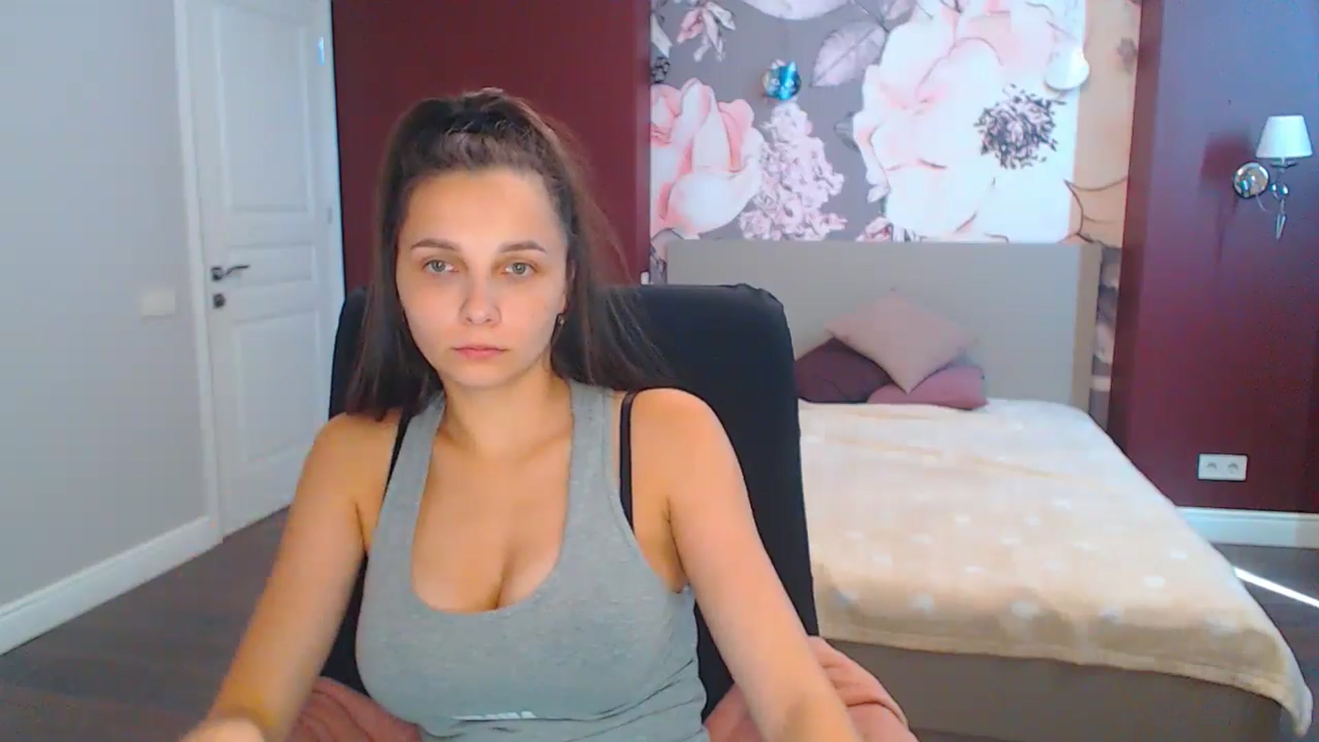 Gallery image thumbnail from Karina_Mils's myfreecams stream on, 09/02/2024, 10:45 image 7 of 20
