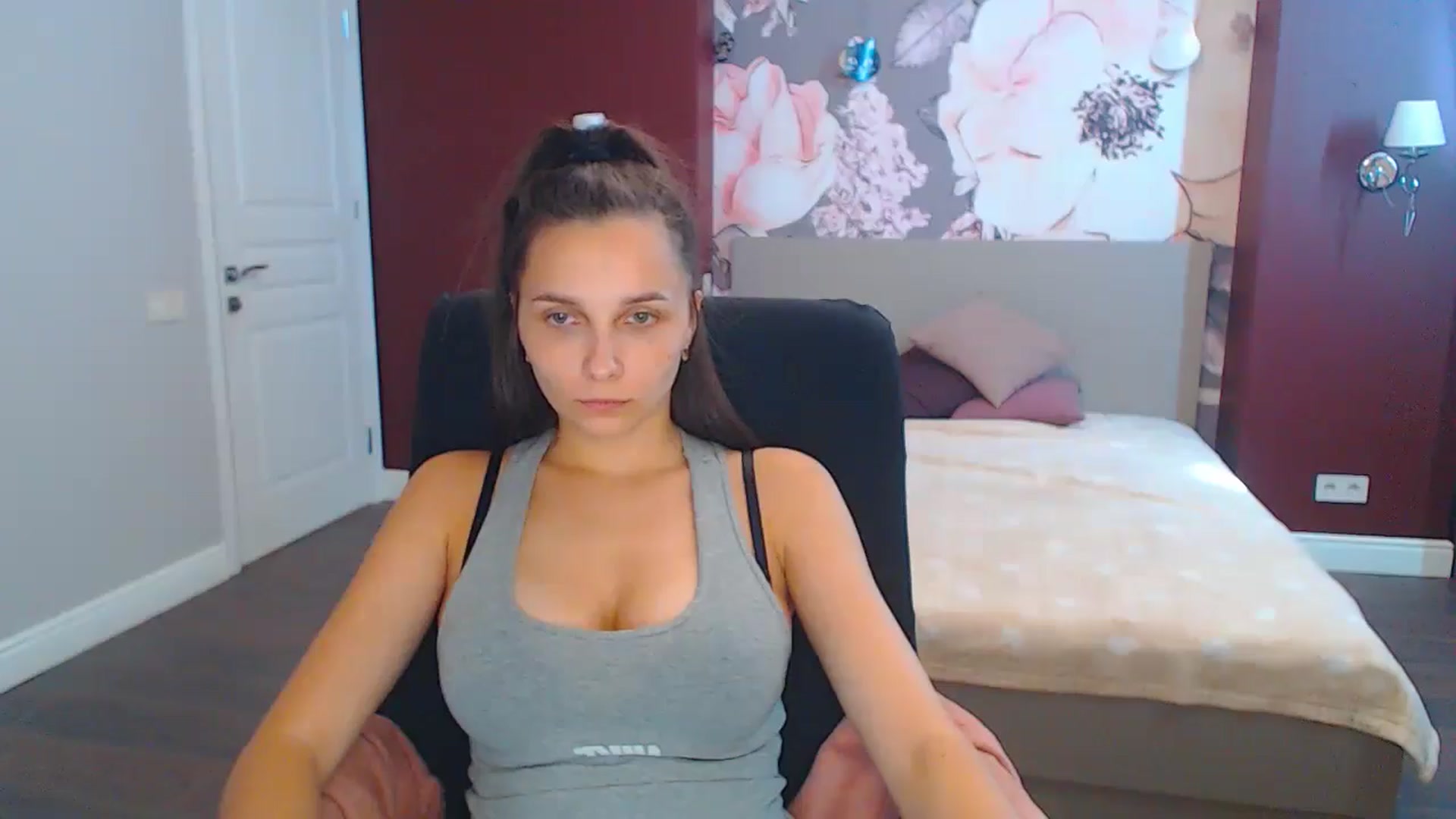 Gallery image thumbnail from Karina_Mils's myfreecams stream on, 09/02/2024, 11:44 image 7 of 20
