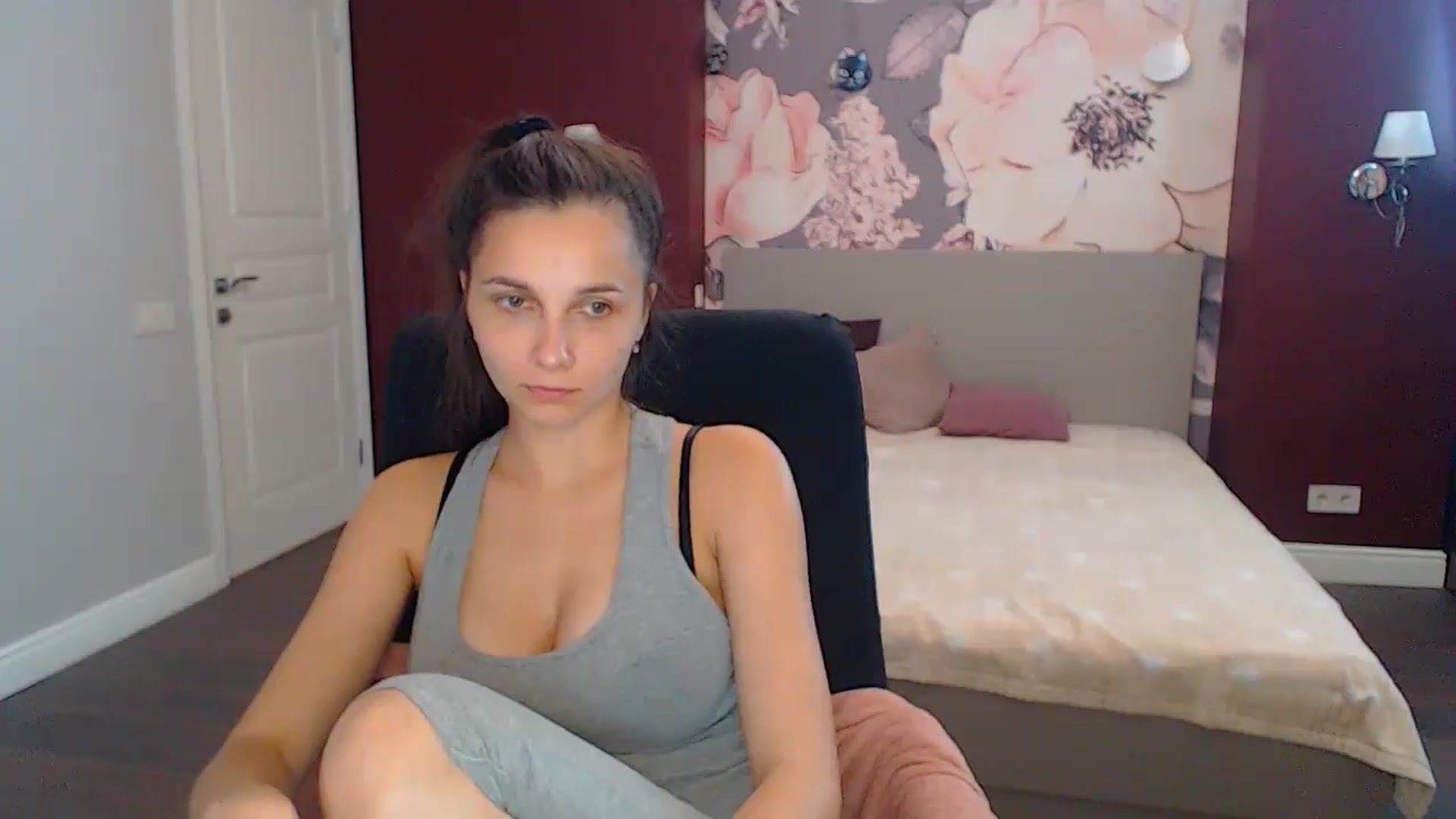 Gallery image thumbnail from Karina_Mils's myfreecams stream on, 09/05/2024, 11:49 image 12 of 20
