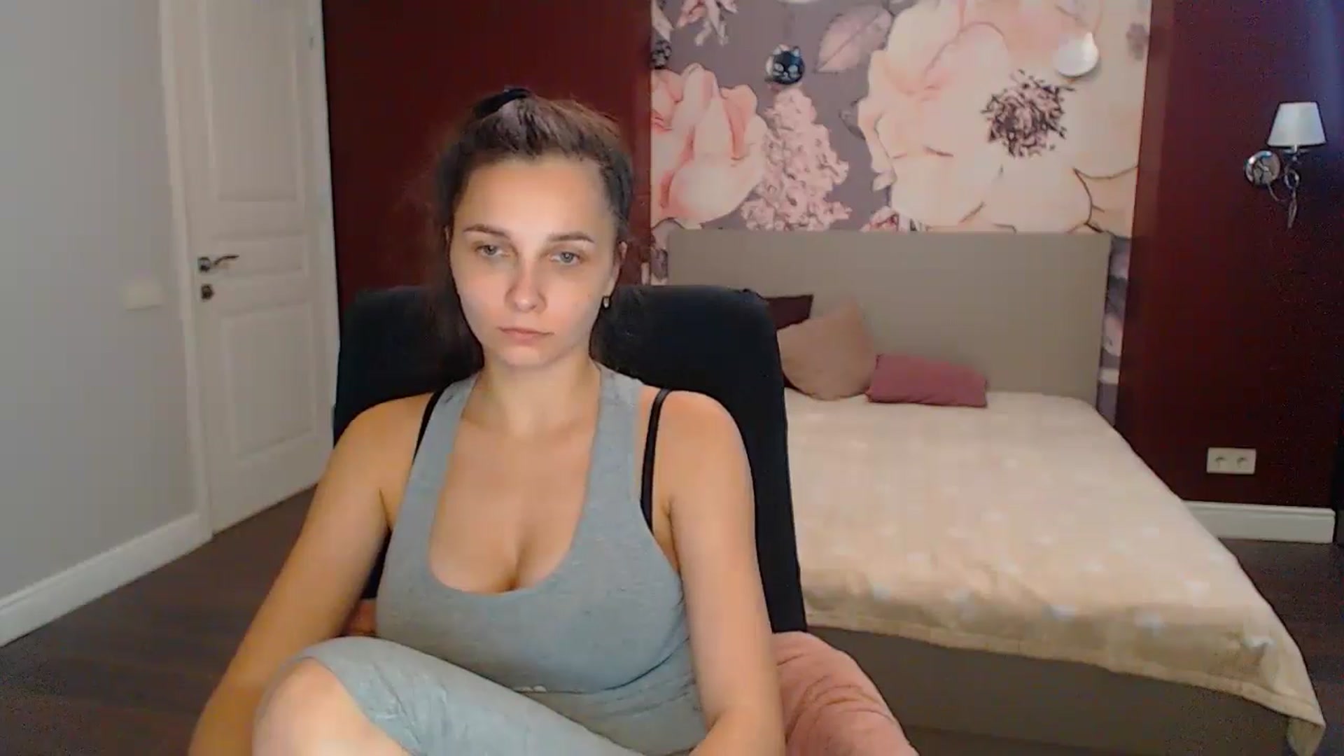 Gallery image thumbnail from Karina_Mils's myfreecams stream on, 09/05/2024, 11:49 image 9 of 20