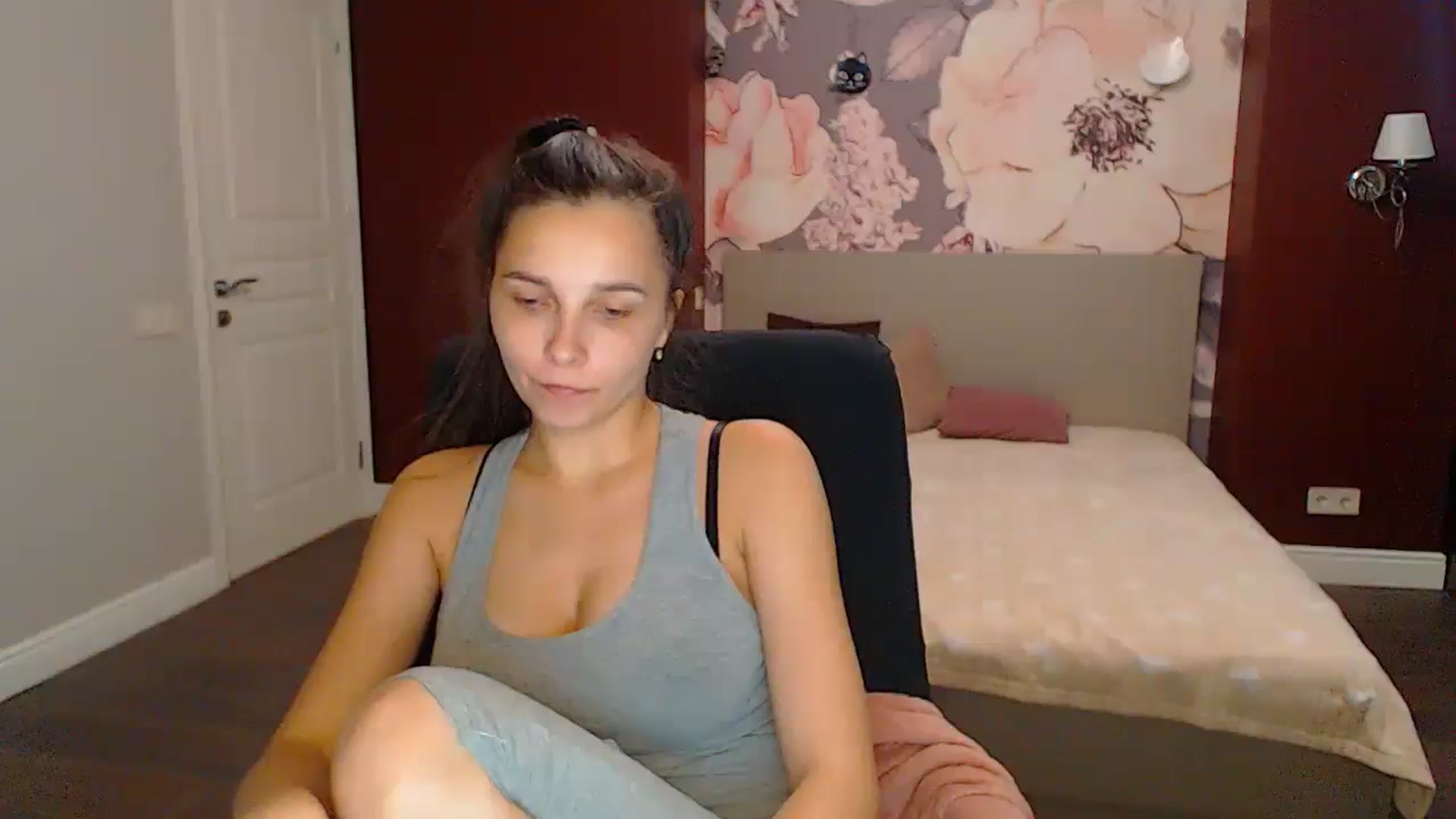 Gallery image thumbnail from Karina_Mils's myfreecams stream on, 09/05/2024, 11:49 image 2 of 20