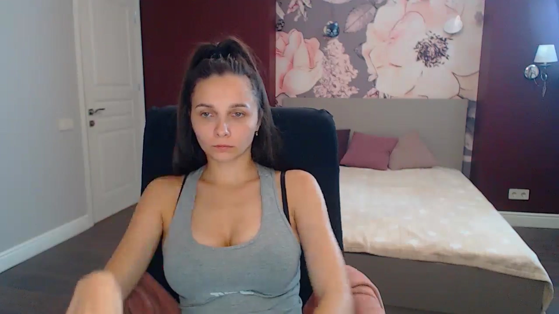 Gallery image thumbnail from Karina_Mils's myfreecams stream on, 09/06/2024, 13:23 image 4 of 20