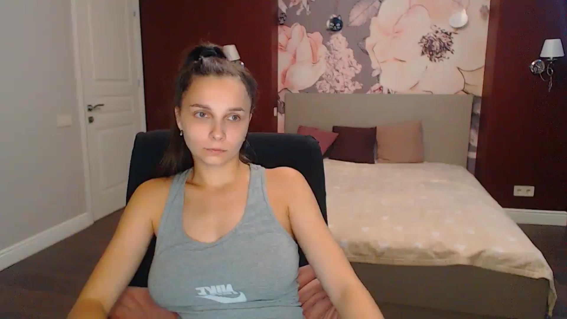 Gallery image thumbnail from Karina_Mils's myfreecams stream on, 09/07/2024, 06:34 image 6 of 20