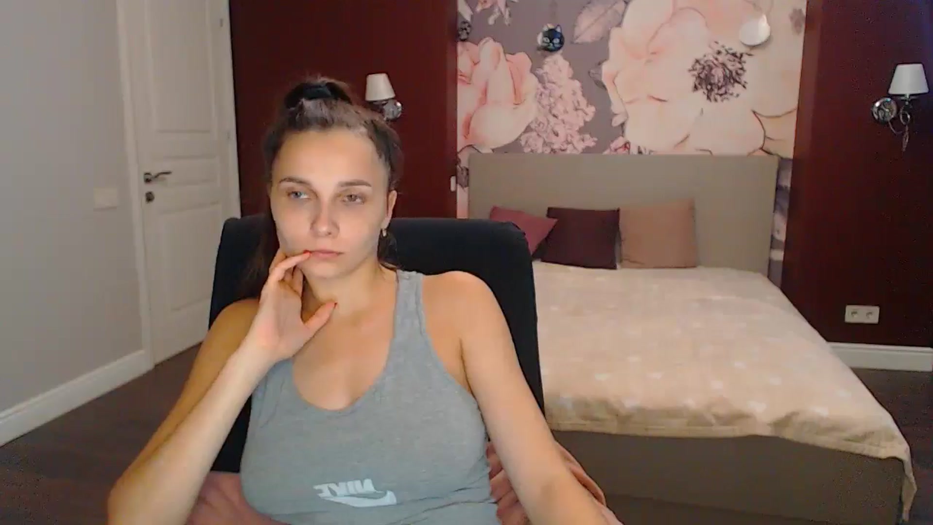 Gallery image thumbnail from Karina_Mils's myfreecams stream on, 09/07/2024, 06:34 image 8 of 20
