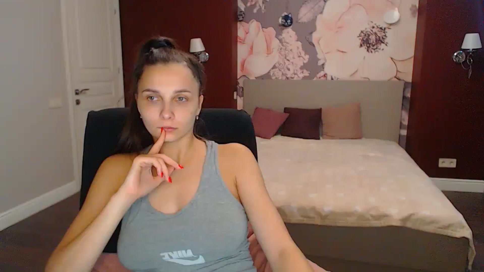Gallery image thumbnail from Karina_Mils's myfreecams stream on, 09/07/2024, 06:34 image 17 of 20