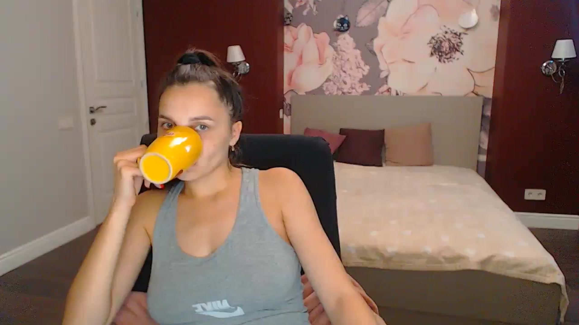 Gallery image thumbnail from Karina_Mils's myfreecams stream on, 09/07/2024, 06:34 image 13 of 20