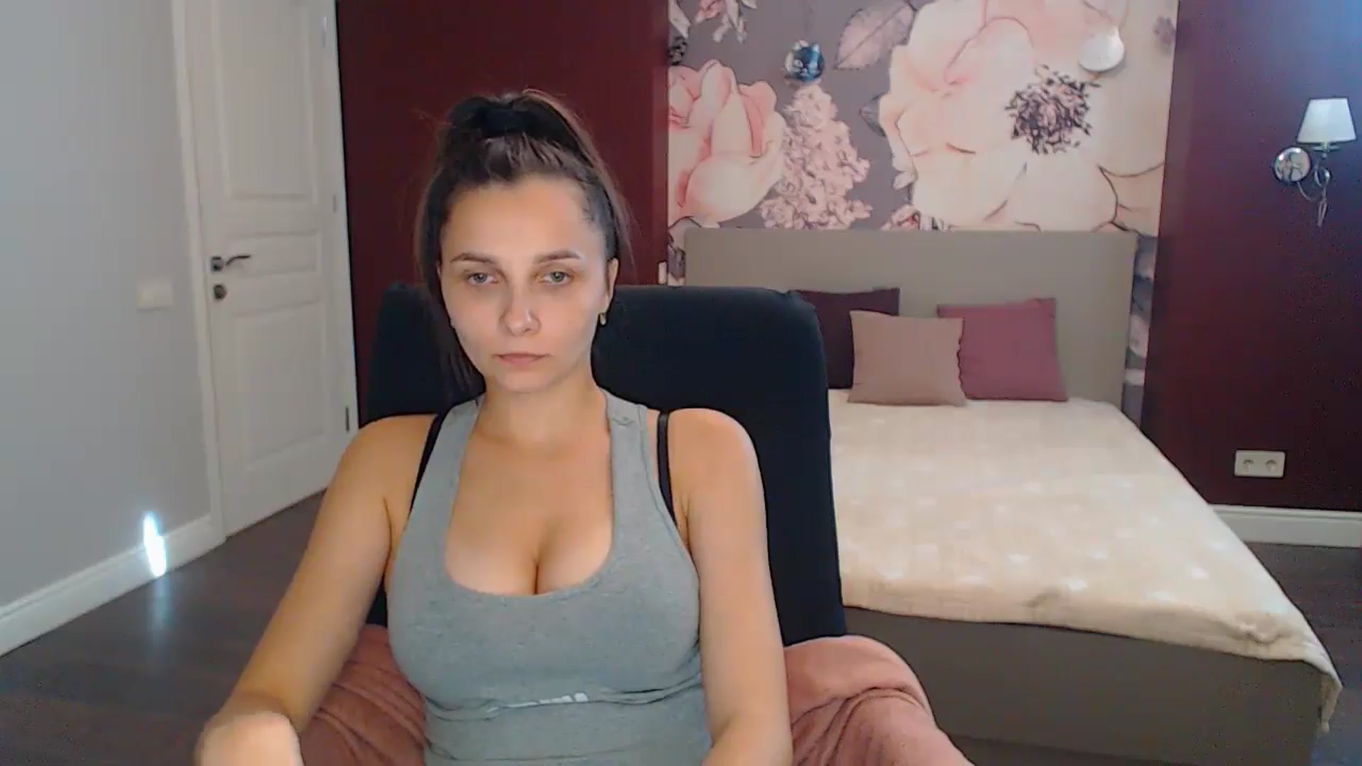 Gallery image thumbnail from Karina_Mils's myfreecams stream on, 09/07/2024, 13:35 image 19 of 20